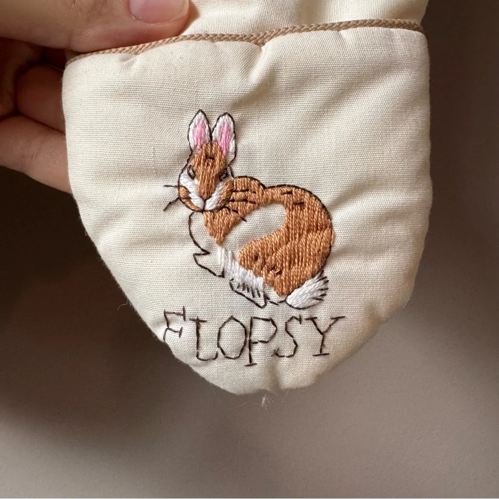 Beatrix Potter Quiltex‎ Vintage Peter Cotton Tail Embroidered Bunting 0-6 months